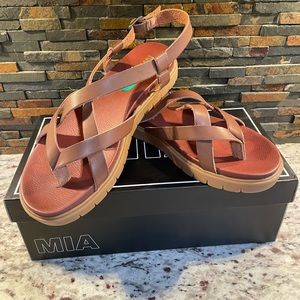 Mia Sandals